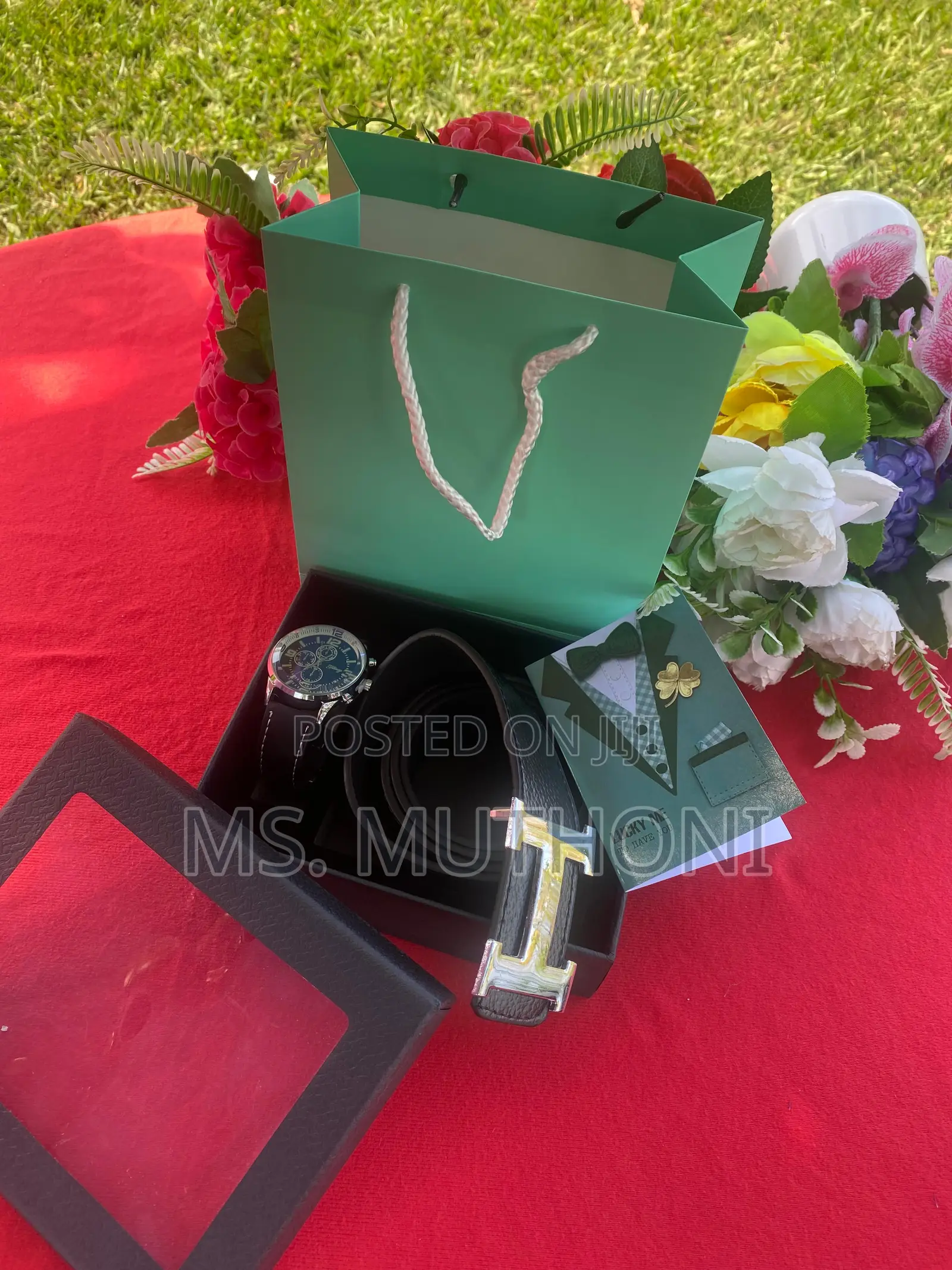 Gents Valentines Gift Set (Watch,Wallet,Card,Bag)