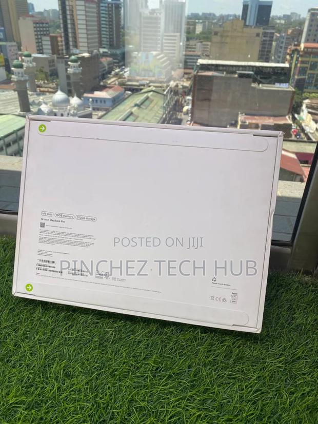 New Laptop Apple MacBook Pro 16GB Intel Core I5 SSD 512GB - thumbnail 4