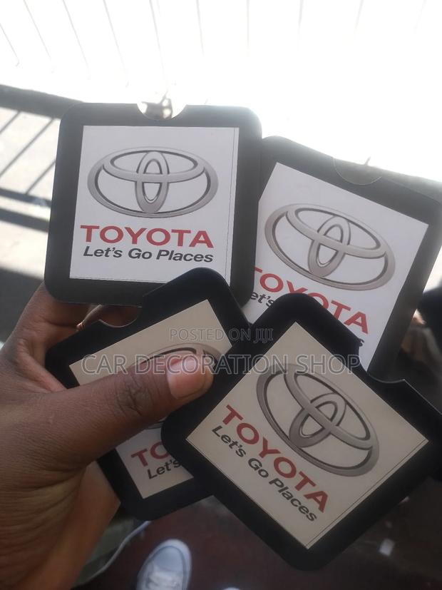 Toyota Digital Windshield Insurance Pocket - main view