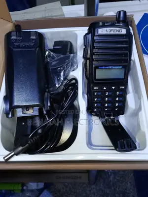 Uv82 With Large Reliable Battery