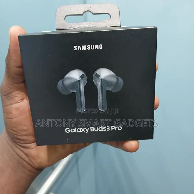Samsung Galaxy Buds 3 Pro - main view