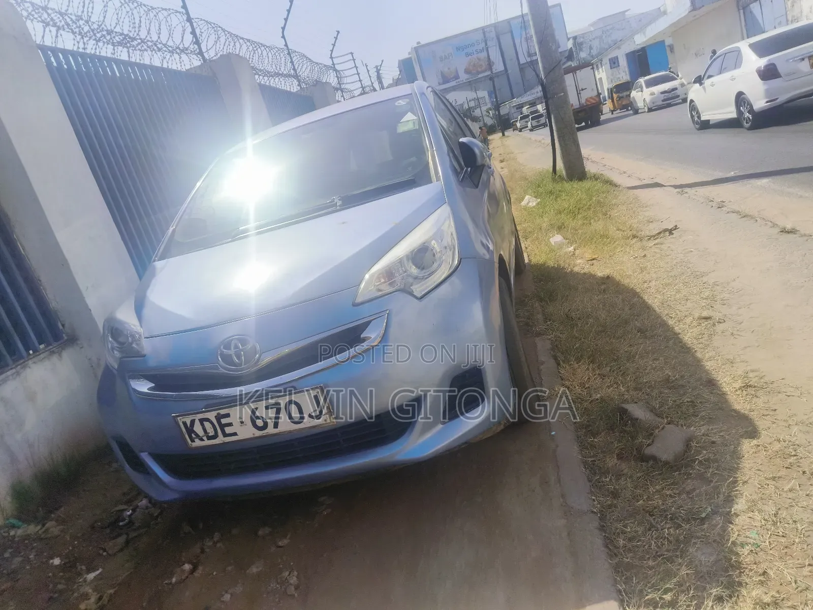 Toyota Ractis 2016 Blue
