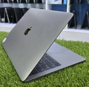 Laptop Apple MacBook Pro 2017 16GB Intel Core I5 SSD 256GB - main view