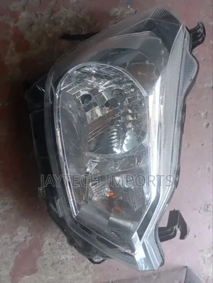 Daihatsu Mira New Model Headlight RHS