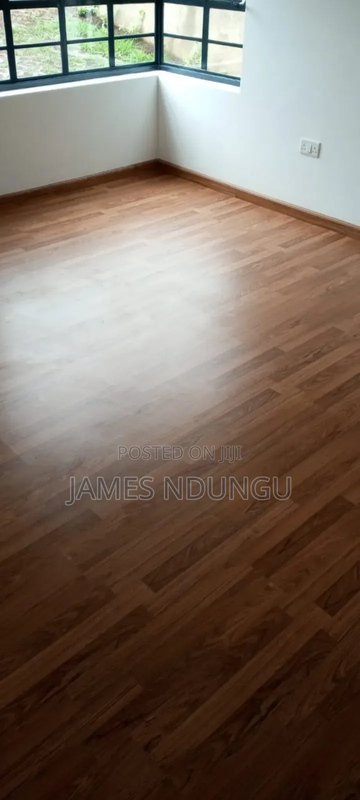 SPC Flooring/ Laminate Flooring