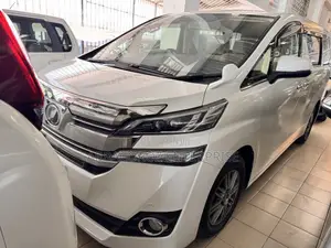 Toyota Vellfire 2017 White