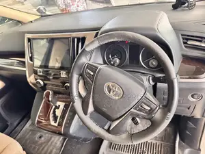 Toyota Vellfire 2017 White