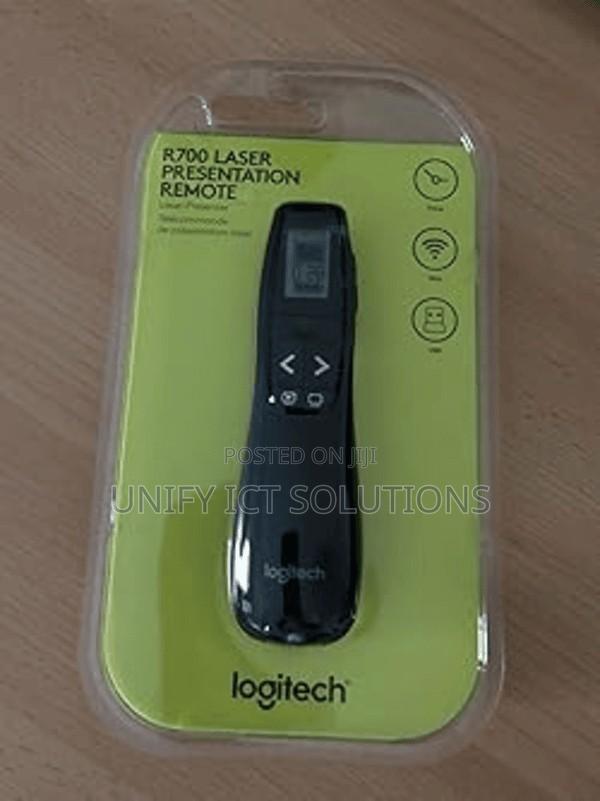 Logitech R700 Professional Wireless Presenter Laser Pointer