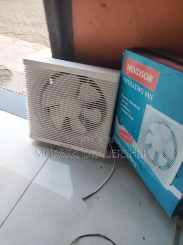 Office Windsor Fan - thumbnail 3