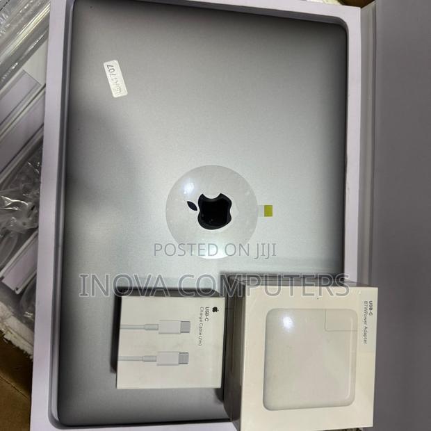 Laptop Apple MacBook Pro 2017 16GB Intel Core I7 SSD 512GB - thumbnail 3