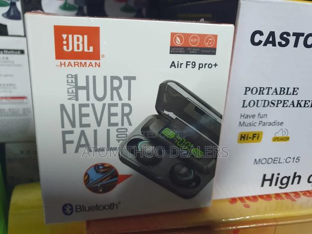 JBL Earpods - main view