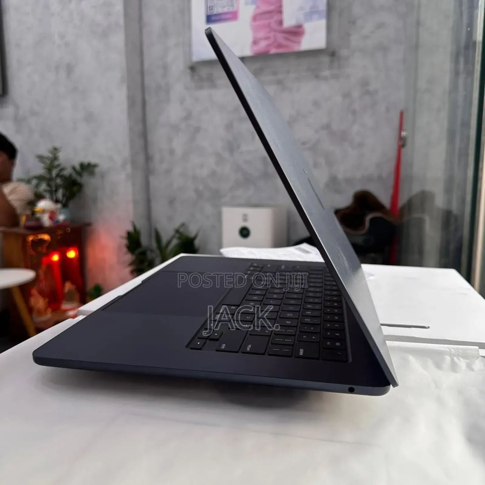 Laptop Apple MacBook Air 2023 M2 8GB Apple M2 SSD 256GB