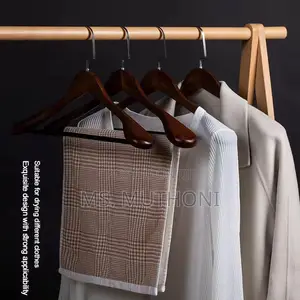 Wide Wooden Hangers Glossy Finish Non Slip Wooden Hangers*