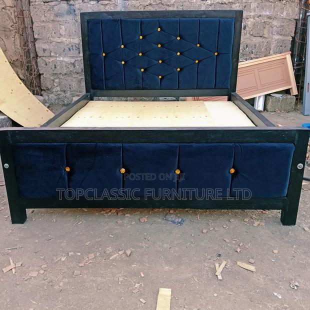 Mocket Hardwood Bruegham Bed 5x6 - main view