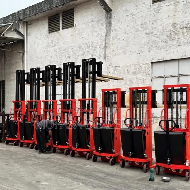 Industrial Semi Electric Stacker - main view
