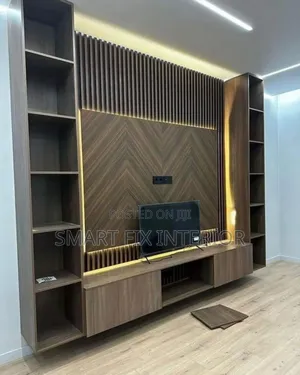 Fireplace/Home Décor/Tv Stand