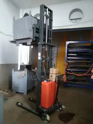 Hydraulic Semi Electric Stacker