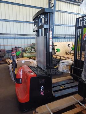 Imported Semi Electric Stacker - thumbnail 2