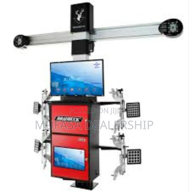 Wheel Alignment Machine - main view