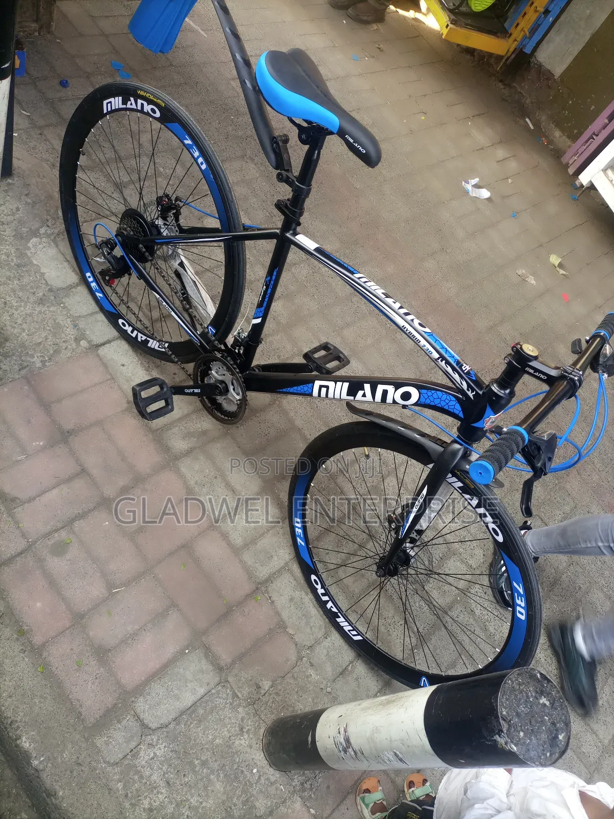 Racing Bicycle Size 27. 21gear Speed /Thin Tire /Disk Brake