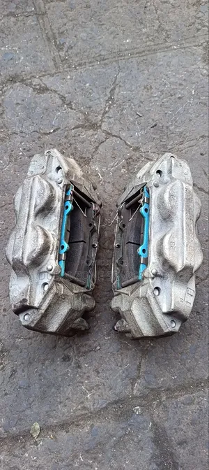 Front Calipers Prado Kzj150 19-Bolt.