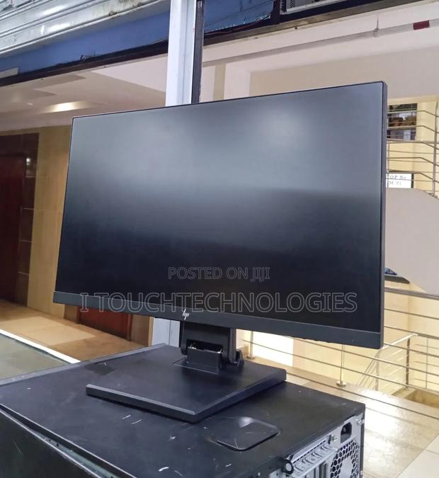Hp Edge to Edge 23"
