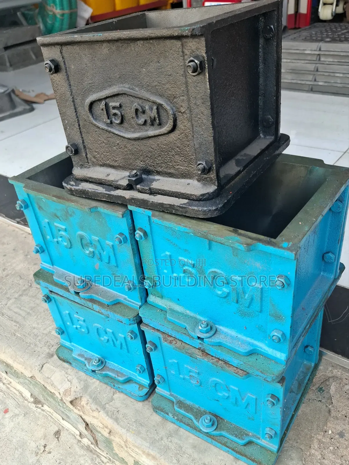 Cast Iron Cube Moulds *150×150×150mm*.