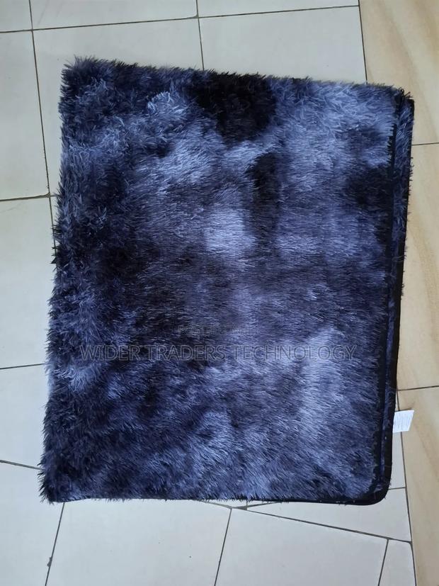 *Fluffy Carpets*
Size: 5x8ft
Single Pc - main view