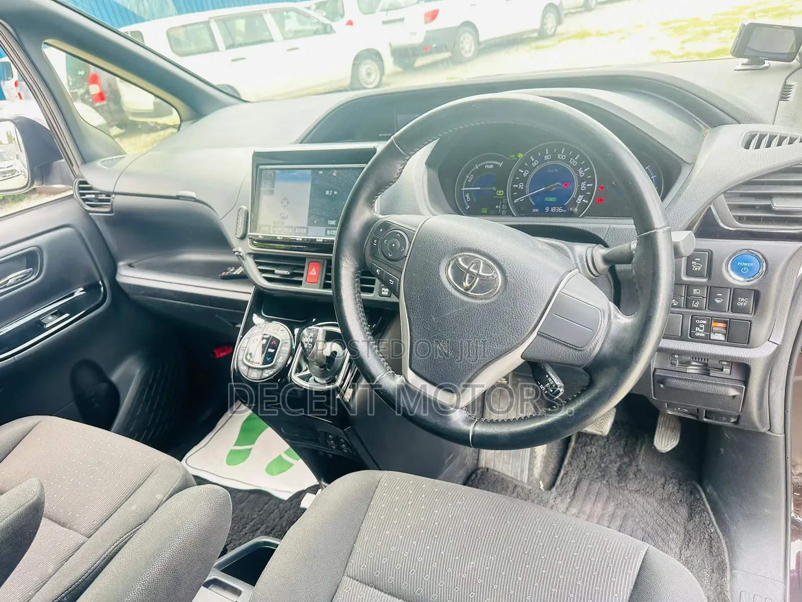 Toyota Voxy 2018 Purple