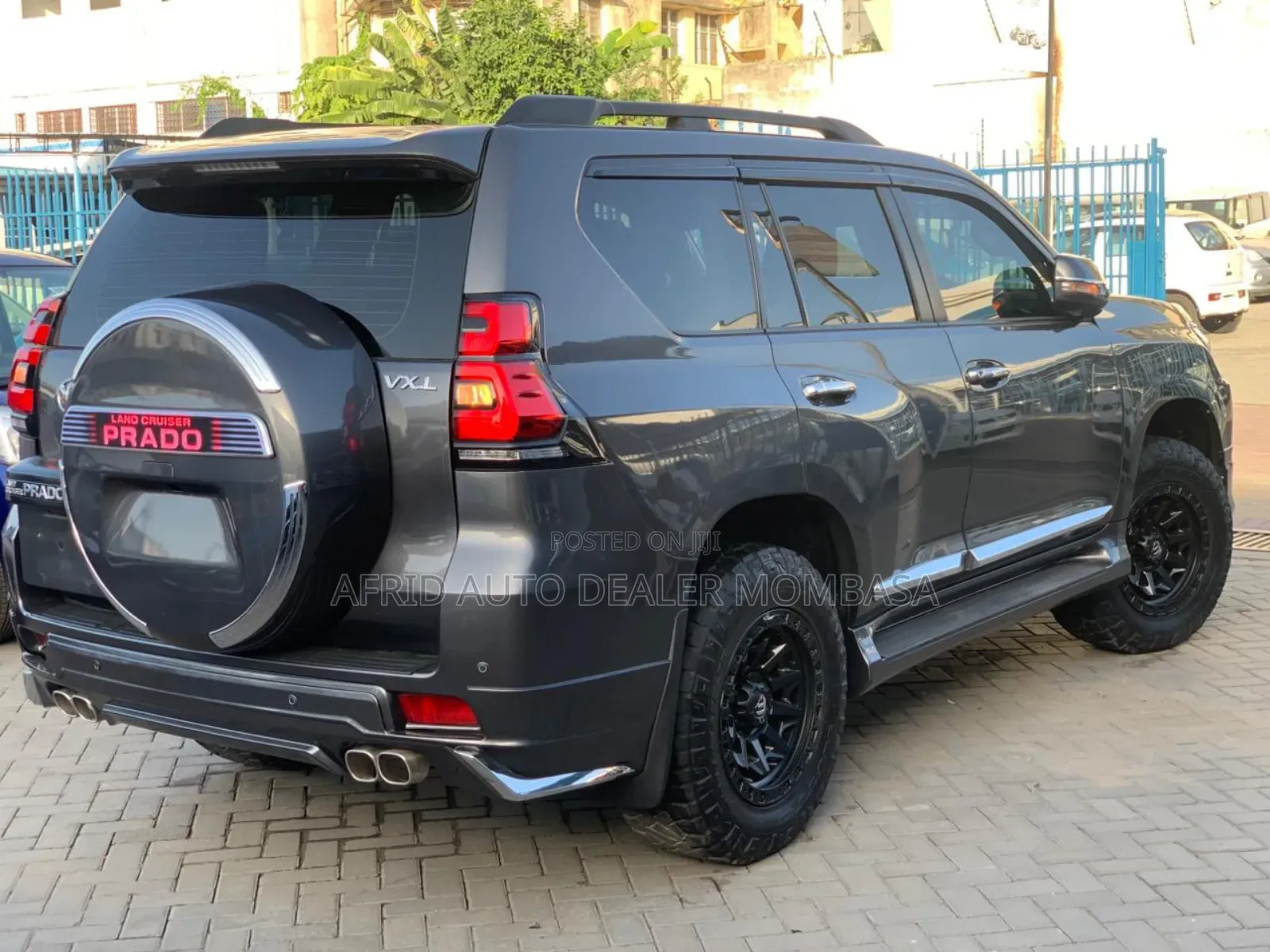 Toyota Land Cruiser Prado 2.8 2018 Gray