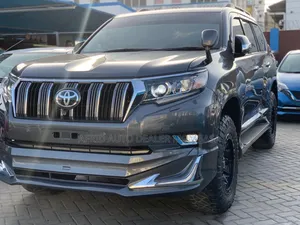 Toyota Land Cruiser Prado 2.8 2018 Gray
