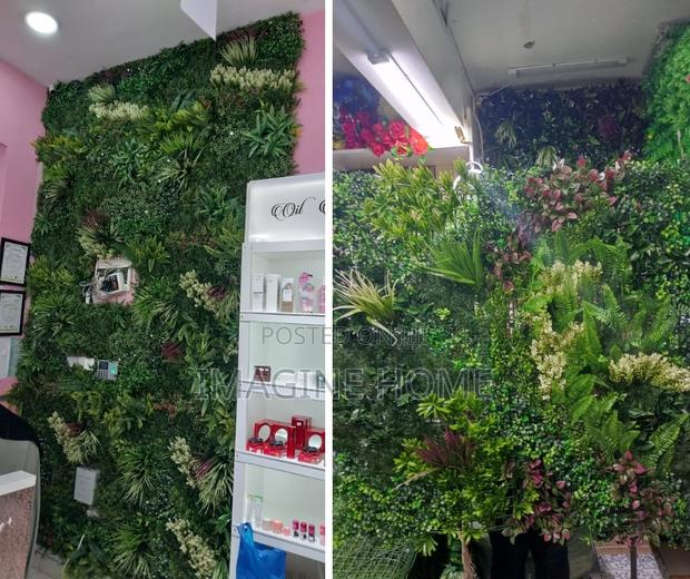 Artificial Green Wall Panels/Hedges Bar Grill Wall Decor - main view