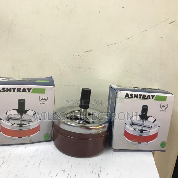 Ashtray With Top Cover. - main view