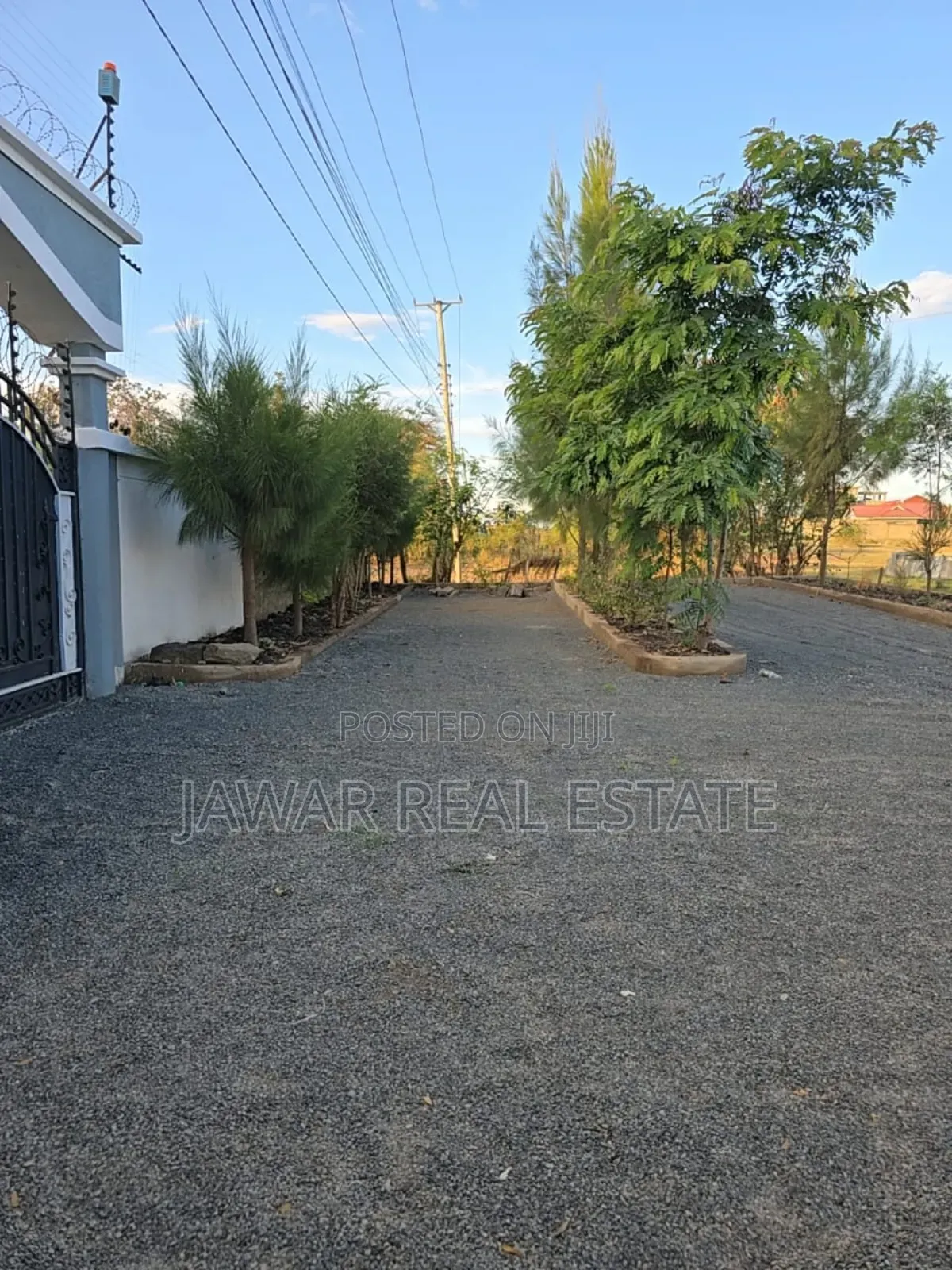 4bdrm Maisonette in Liberty Court, Kamakis for sale
