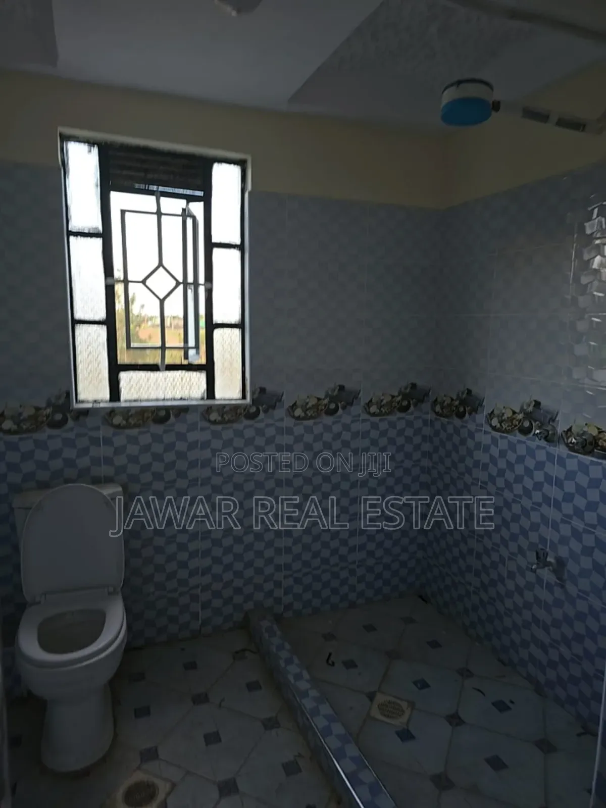 4bdrm Maisonette in Liberty Court, Kamakis for sale