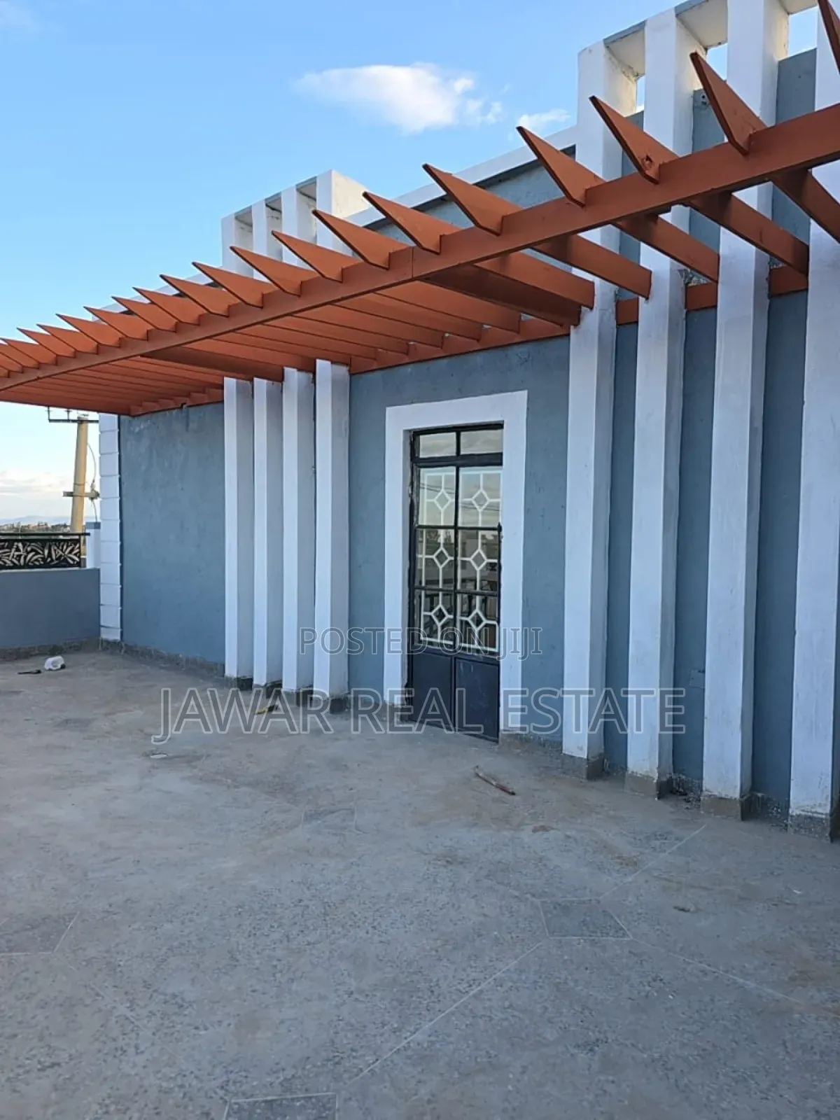 4bdrm Maisonette in Liberty Court, Kamakis for sale