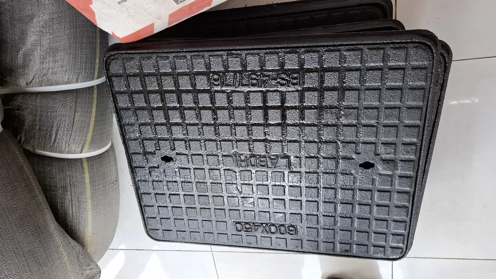 Cast Iron Manhole Cover/Inspection Chamber *450 × 600mm*.