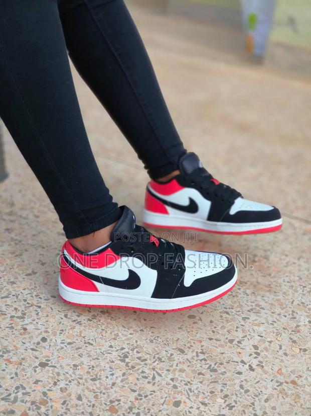Jordan 1 Low - main view