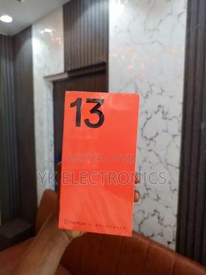 New OnePlus 13 512 GB Blue - main view