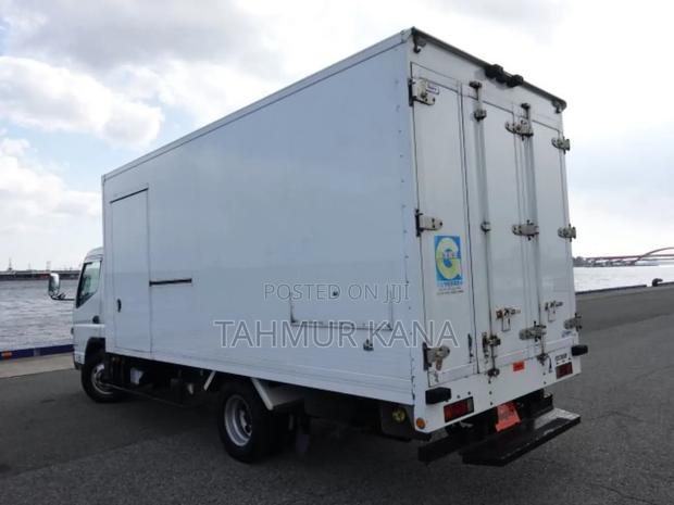 Truck Mitsubishi - main view