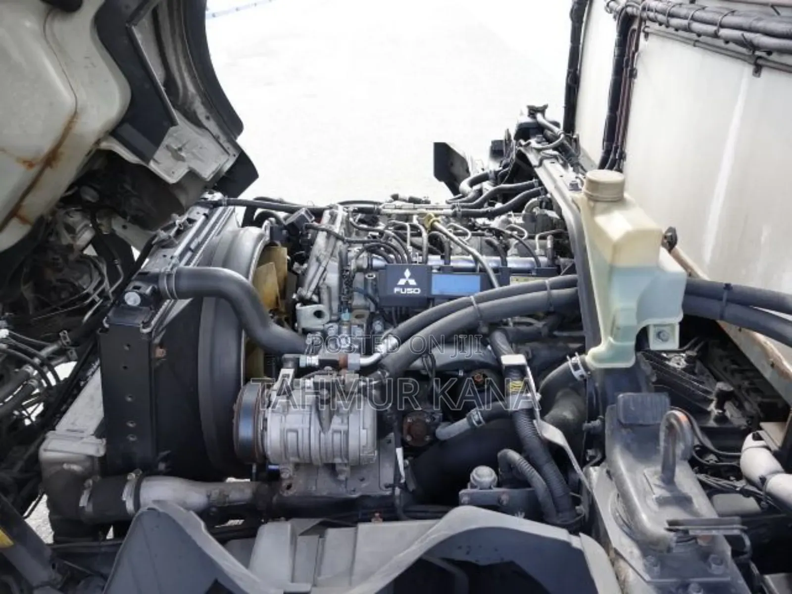 Truck Mitsubishi