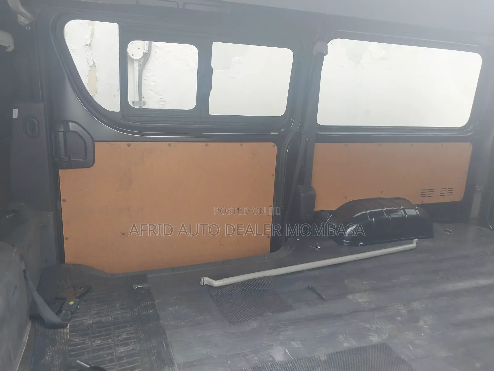 Toyota HiAce 2017 Black