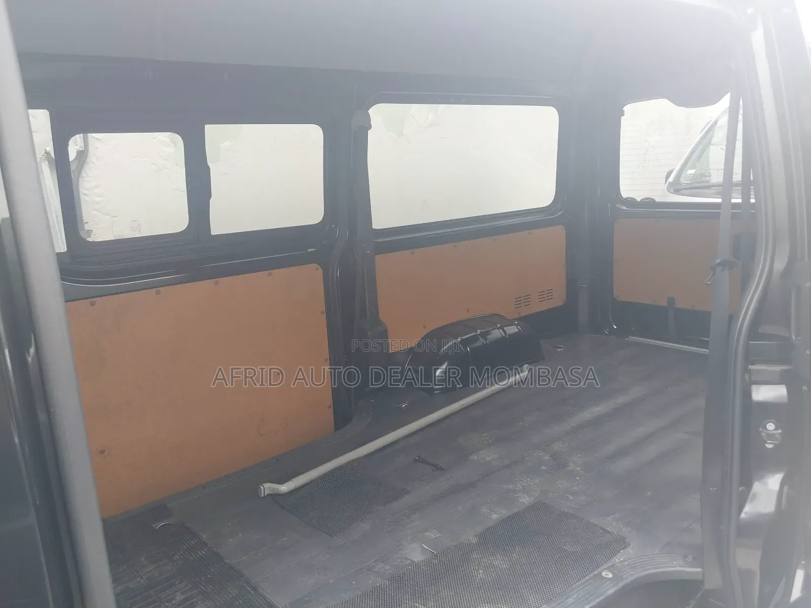 Toyota HiAce 2017 Black