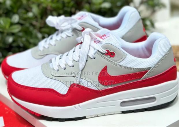 Airmax 1 Anivasarry RedSizes 39-45 at 3800