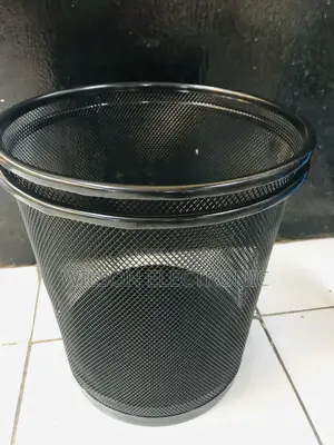 Metallic Dust Bin Medium Size