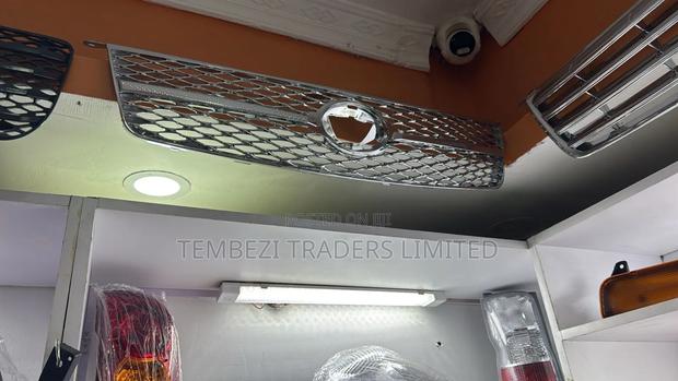Front Grille Toyota Fielder 2006 Model - main view