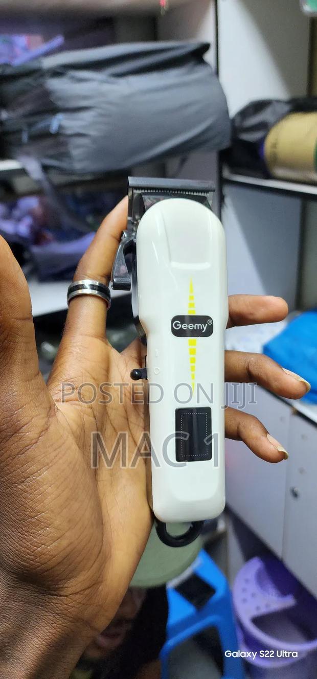 Rechargeable Geemy Shaver Cordless - thumbnail 4