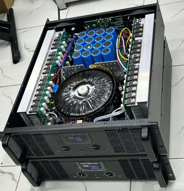 Many Lights Ca 18 Crest Audio Power Amplifier - main view
