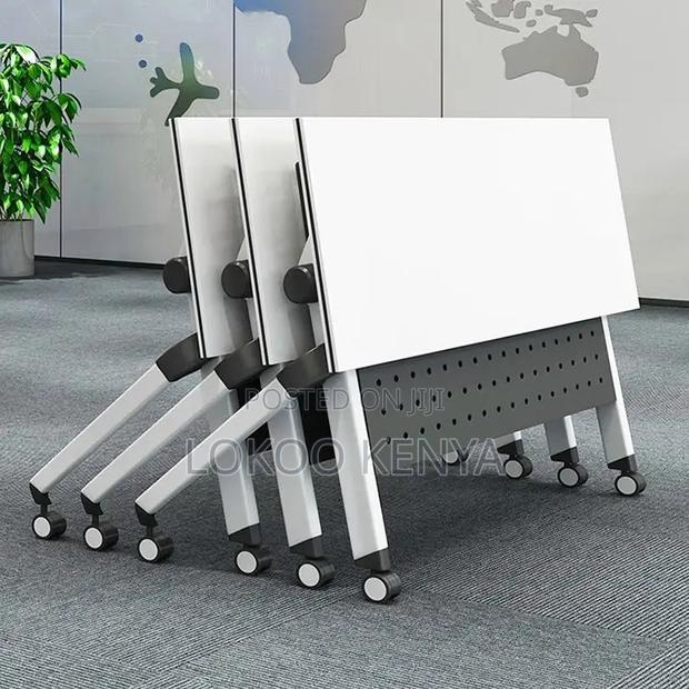 Office Desk: Folding Top Office Foldable Training Room Desk