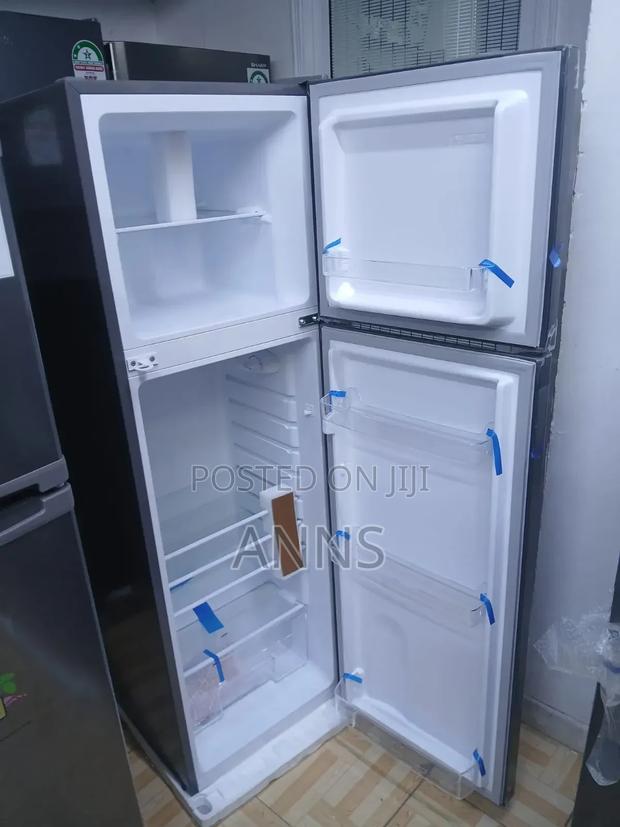 Smartpro 168litres 2 Door Fridge- Defrost